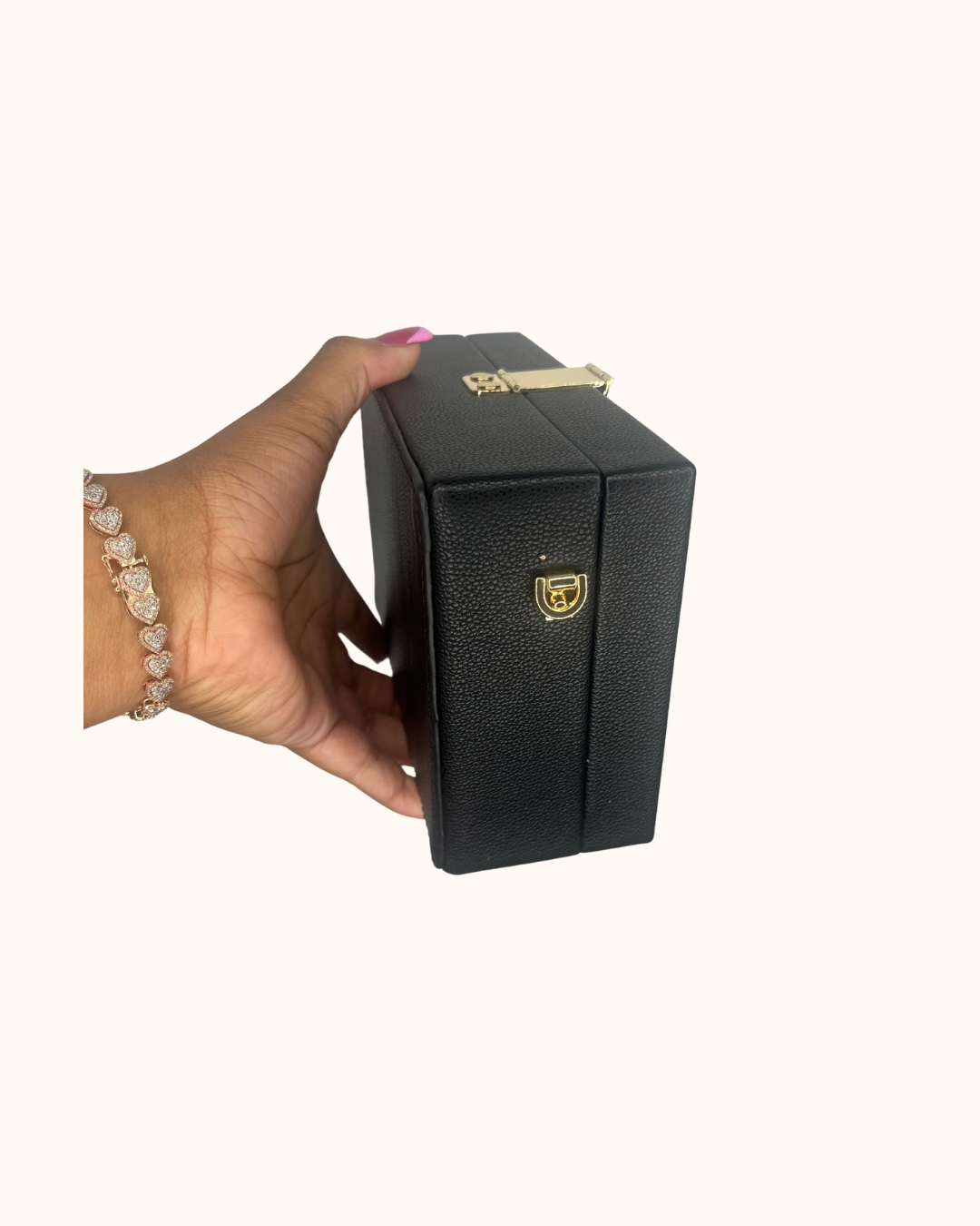 Lavish Lockette